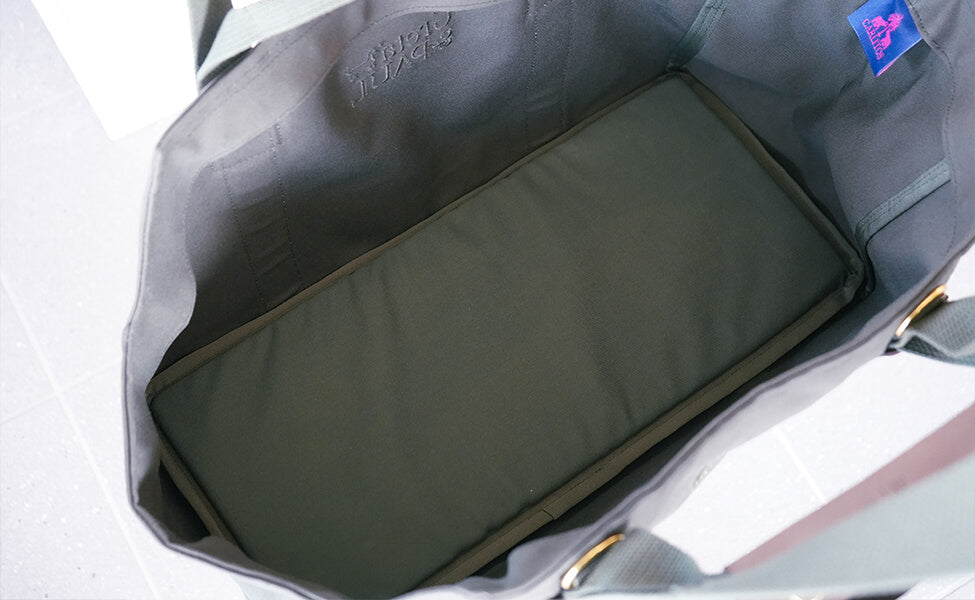 Das Bild zeigt Gretas Hundetäschchen mit eingelegter Bodenstabilisierung