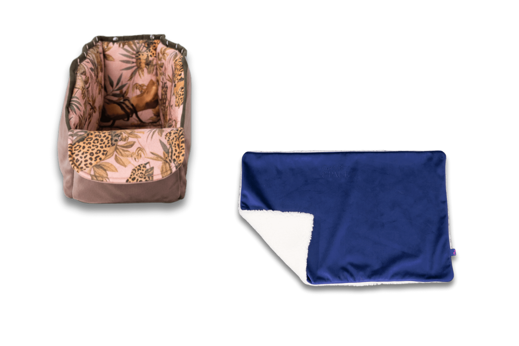 Handgefertigte königsblaue Hundedecke von Greta & PAUL aus Samt-Flausch mit Pink-Leo Wende-XL-Inlay