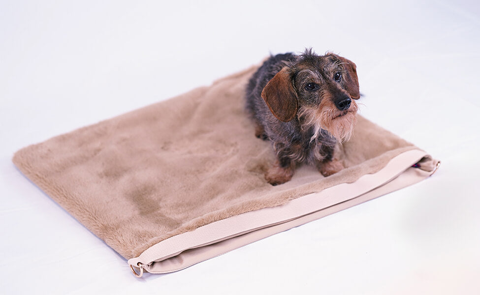 Greta's 3-in-1 reversible fluffy bag