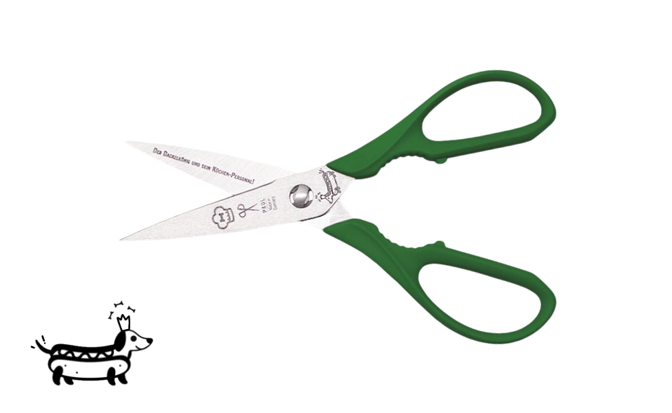 Greta's Dackel-Küchenschere von PAUL in Dunkelgrün mit Aushebefunktion und Gravur "Der Dackelkönig und sein Küchen-Personal!".
